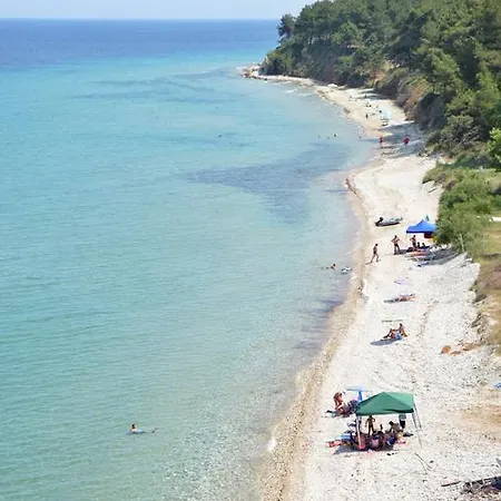 Giannis αdults Only 3*