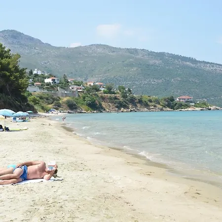 Πανσιόν Giannis αdults Only 4*