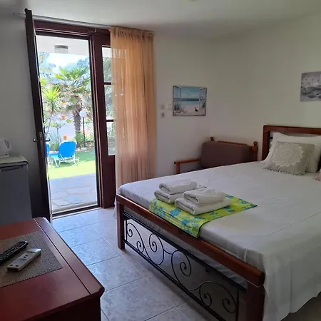 Giannis αdults Only