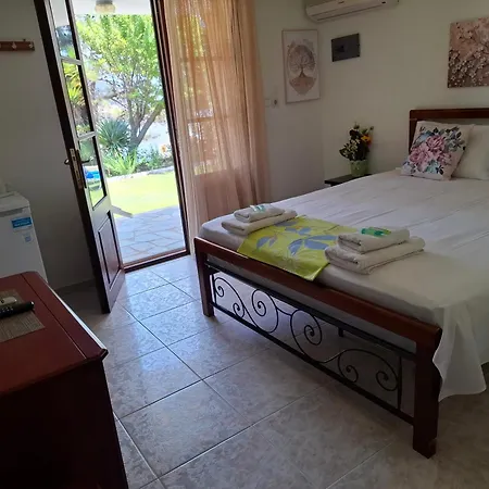 بيت ضيافة Giannis αdults Only