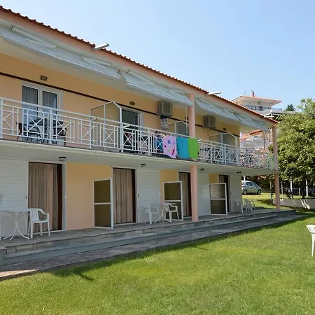 Giannis αdults Only Guest house 2*