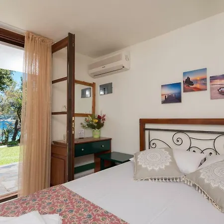 Giannis αdults Only Guest house